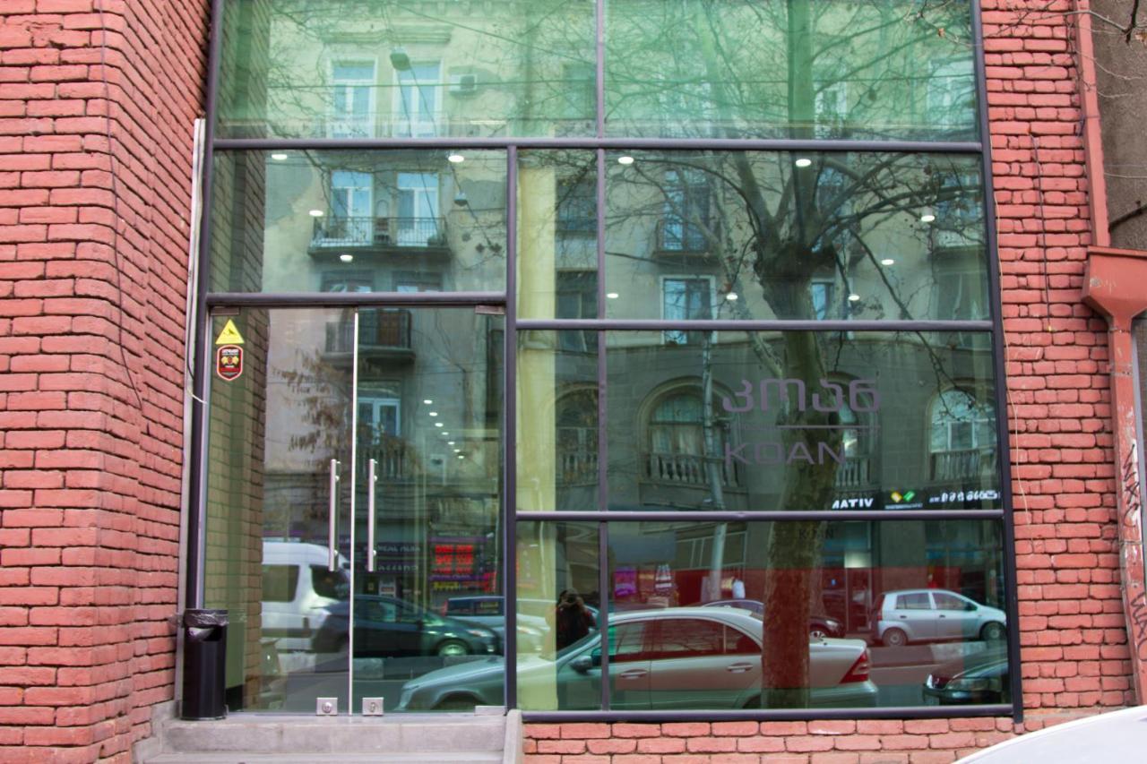 Koan Hostel Тбилиси Екстериор снимка